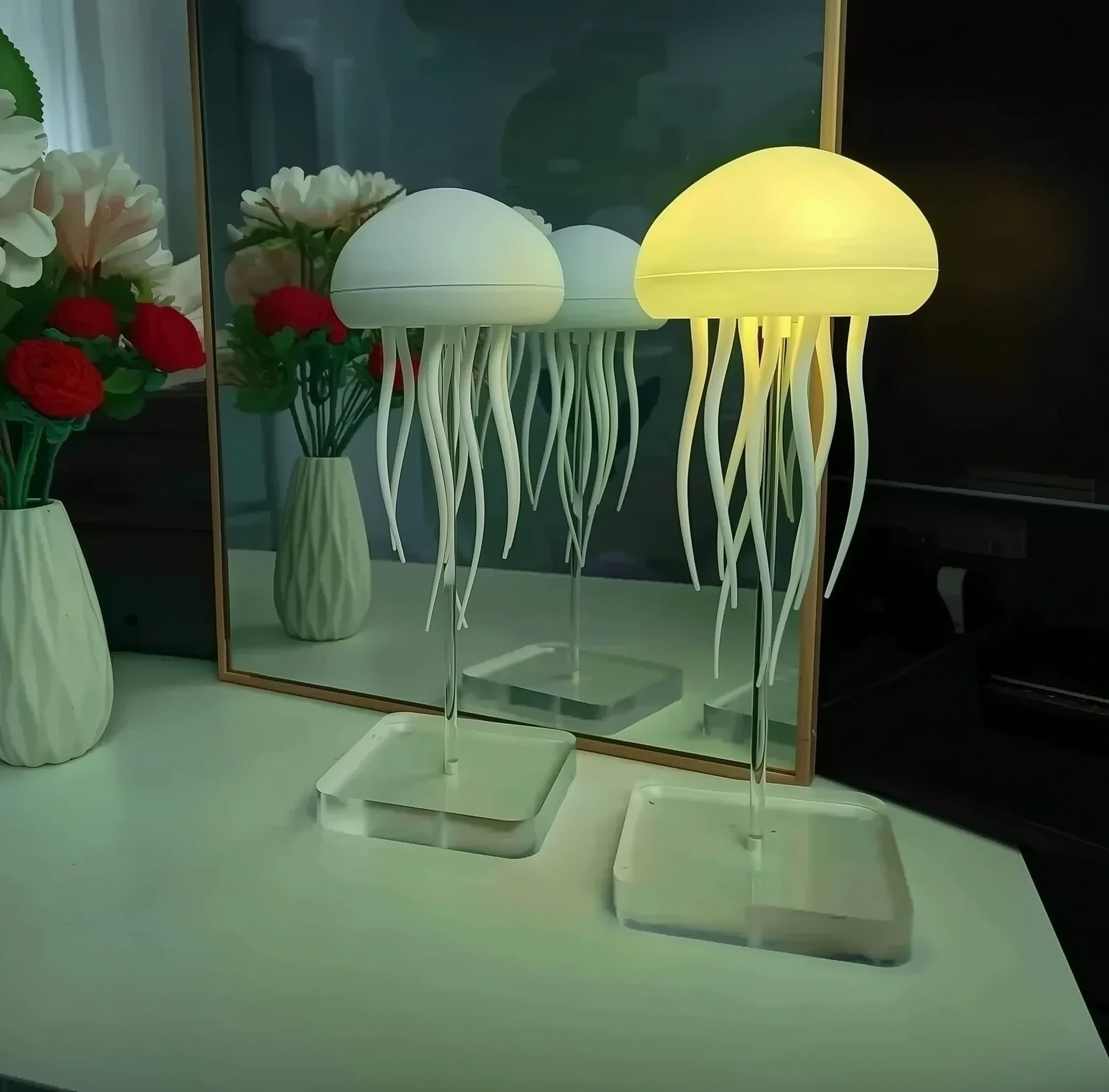 Glowing Jellyfish Desk Lamp